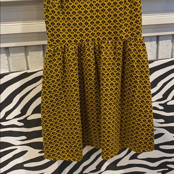 Yellow and Black Print Sleeveless Dress. Small - Picture 4 of 7